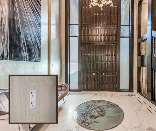 Foyer with detail of power socket